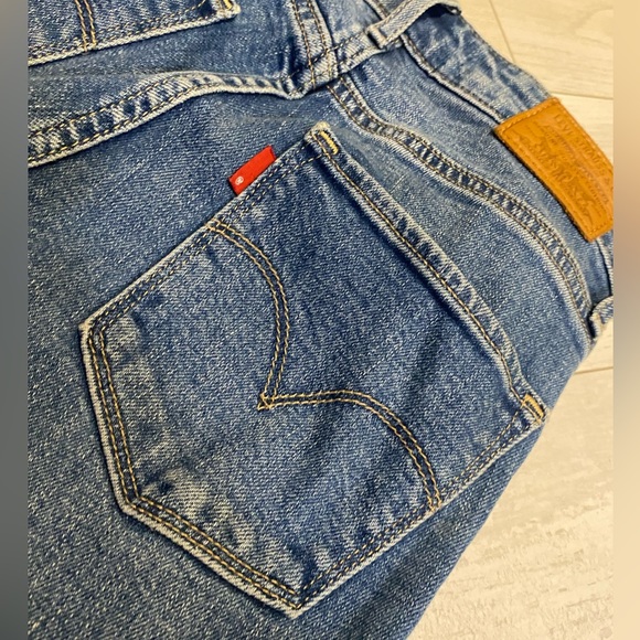 Levi’s Distressed Skinny 721 size 24 - Picture 6 of 9